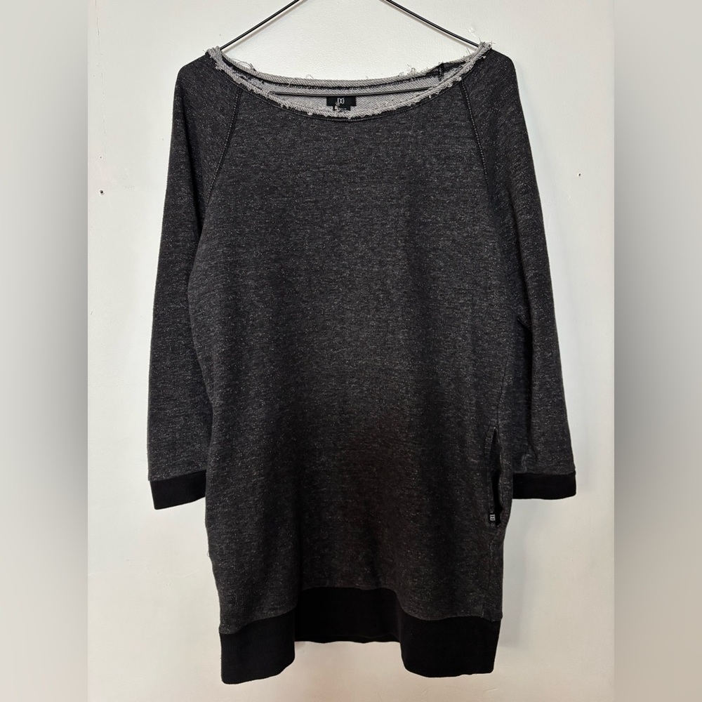 DC Distressed Long Cut Shirt